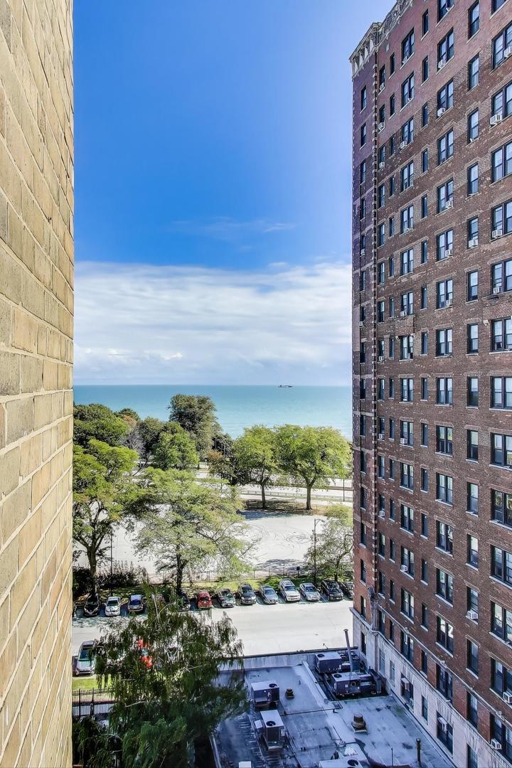 1765 E 55th Street Unit: J2