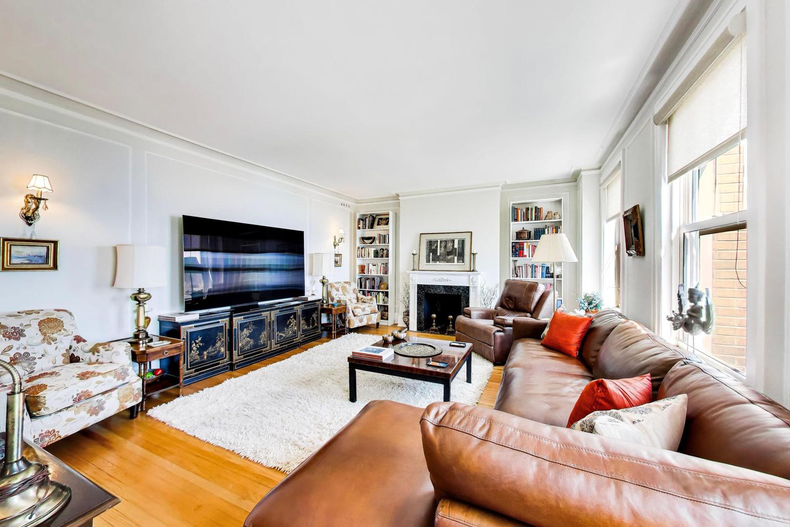 5000 S East End Avenue Unit: 24B