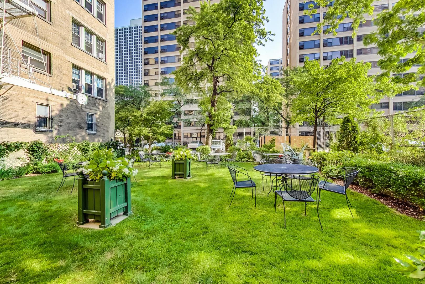 5000 S East End Avenue Unit: 24B