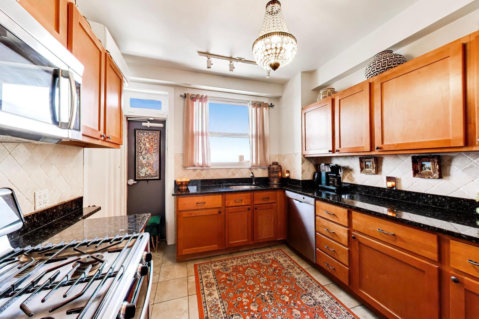 5000 S East End Avenue Unit: 24B