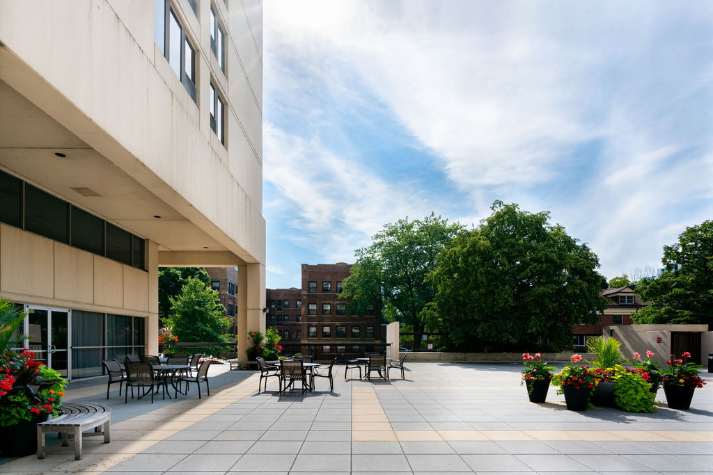 5201 S Cornell Avenue Unit: 22A-B