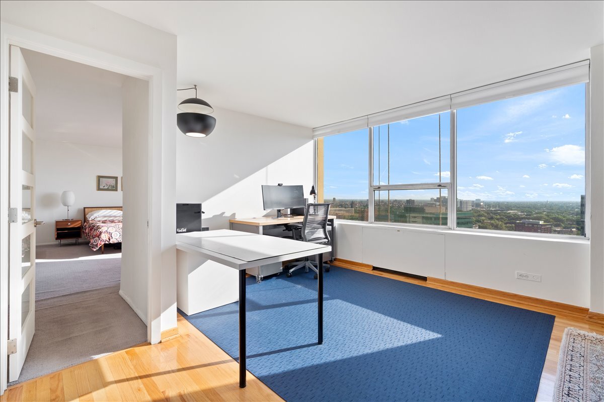 5201 S Cornell Avenue Unit: 22A-B