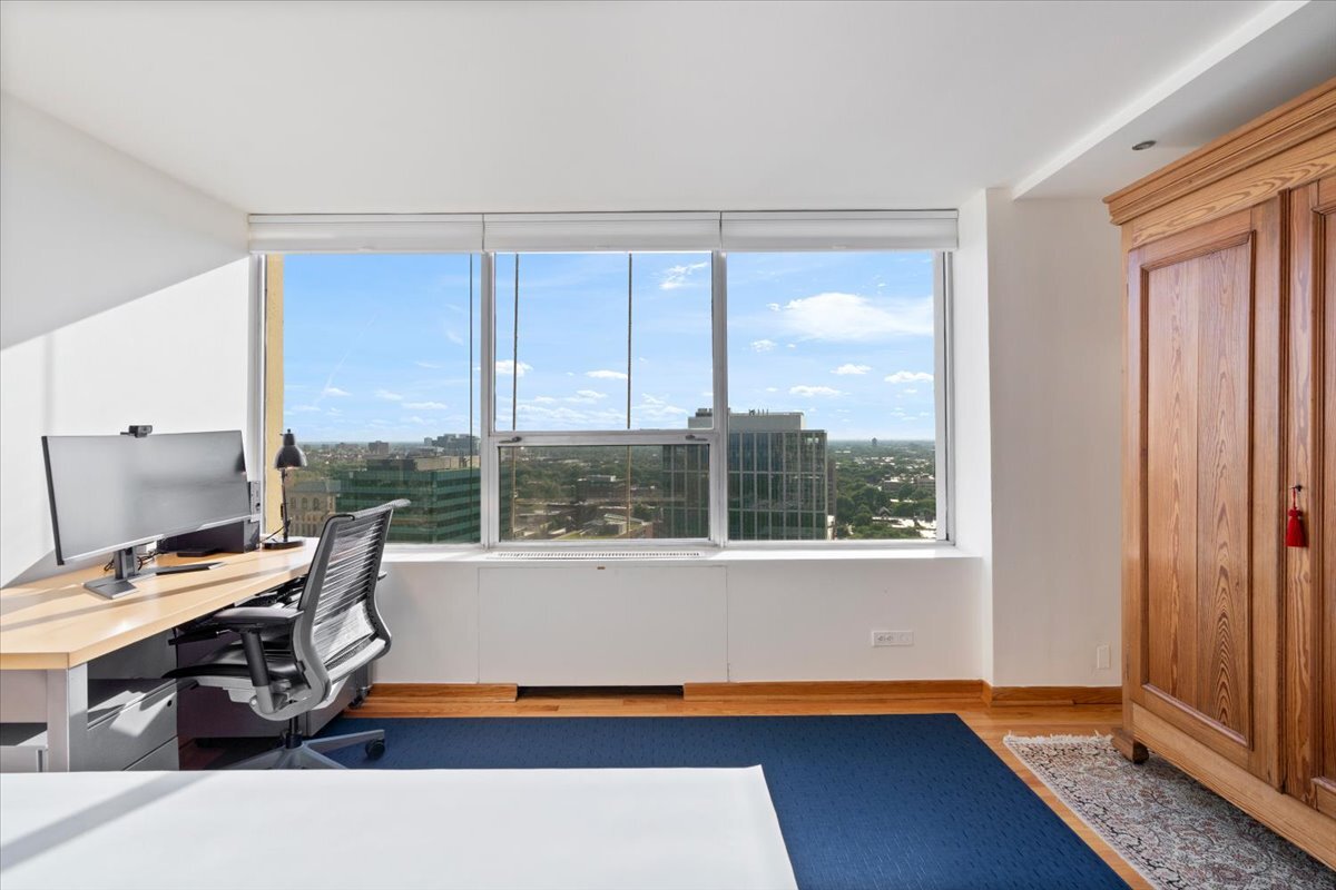 5201 S Cornell Avenue Unit: 22A-B