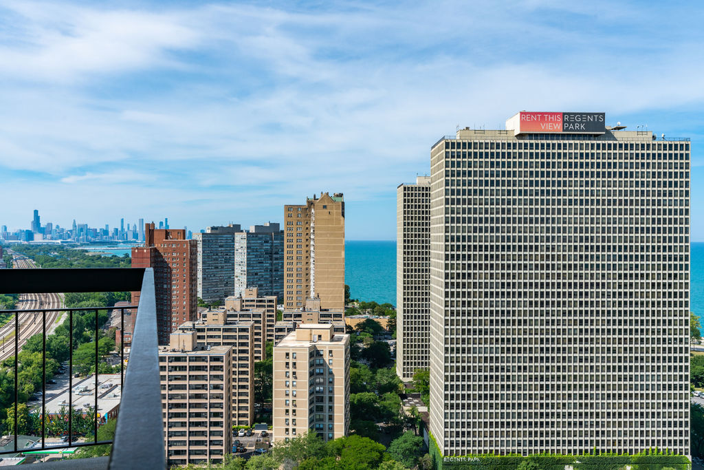 5201 S Cornell Avenue Unit: 22A-B