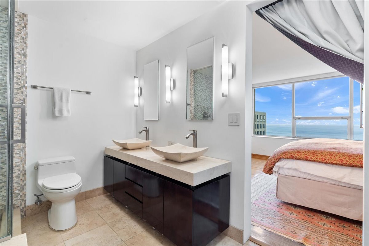 5201 S Cornell Avenue Unit: 22A-B