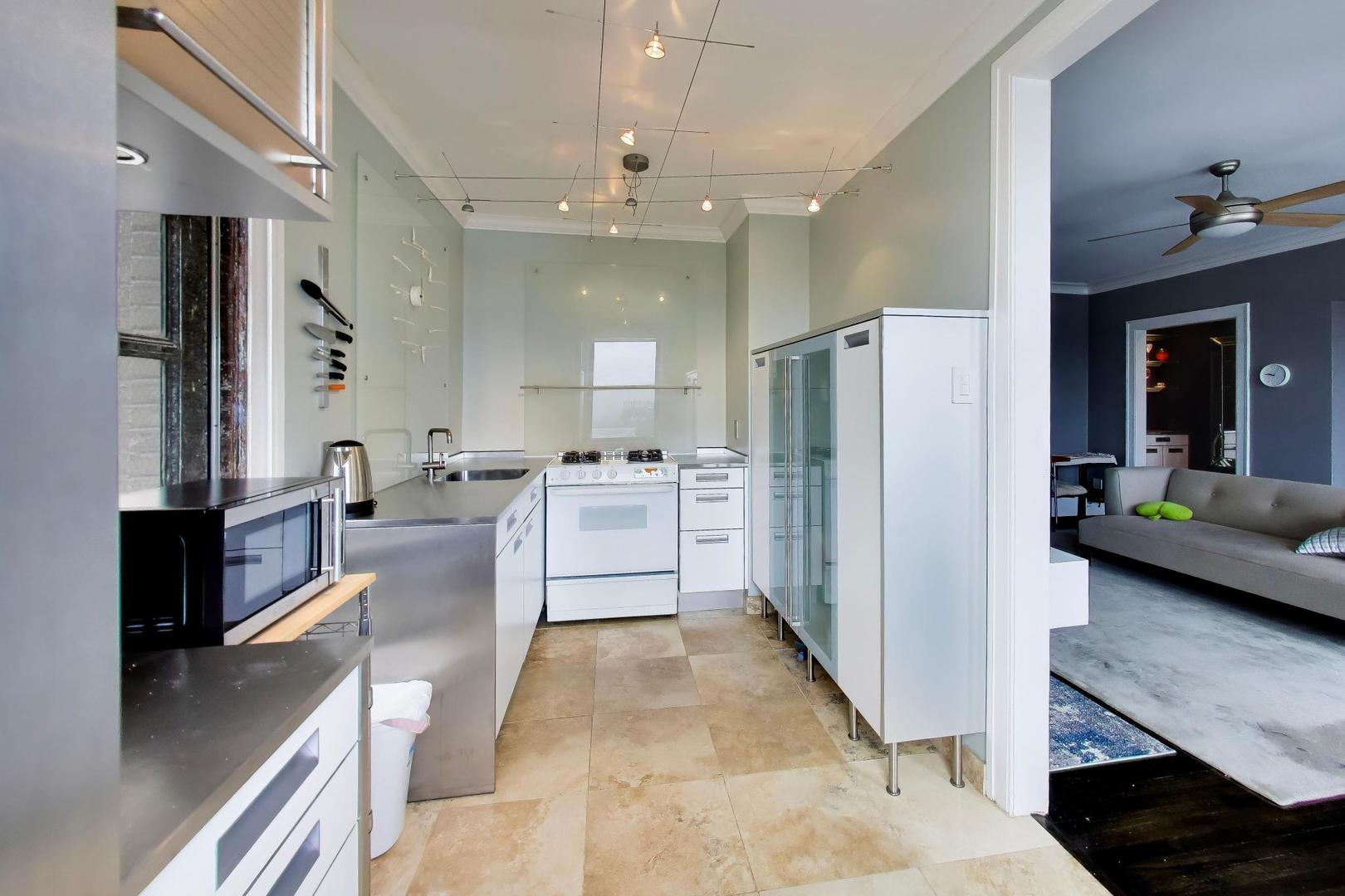 1755 E 55th Street Unit: 1202