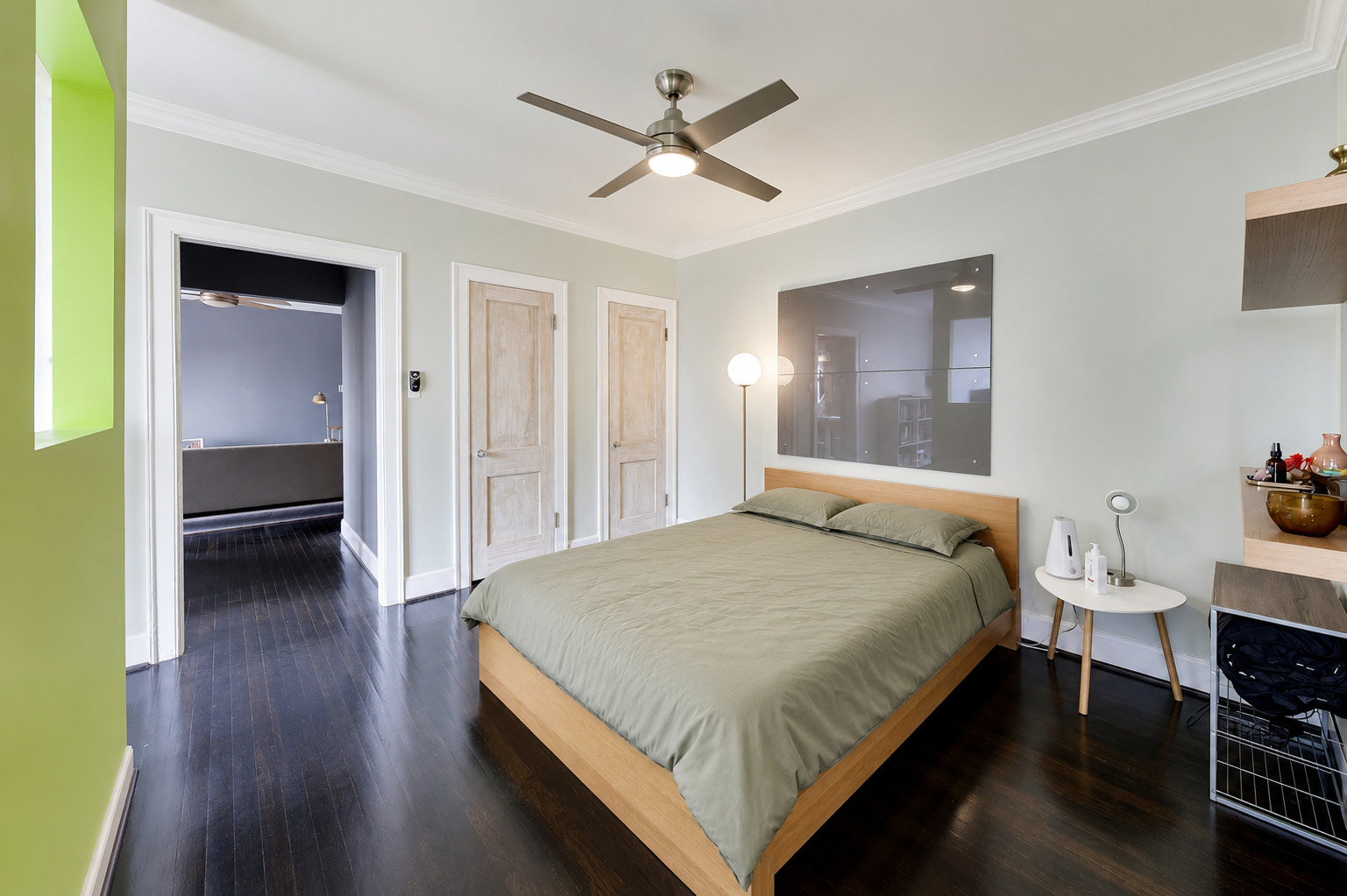 1755 E 55th Street Unit: 1202