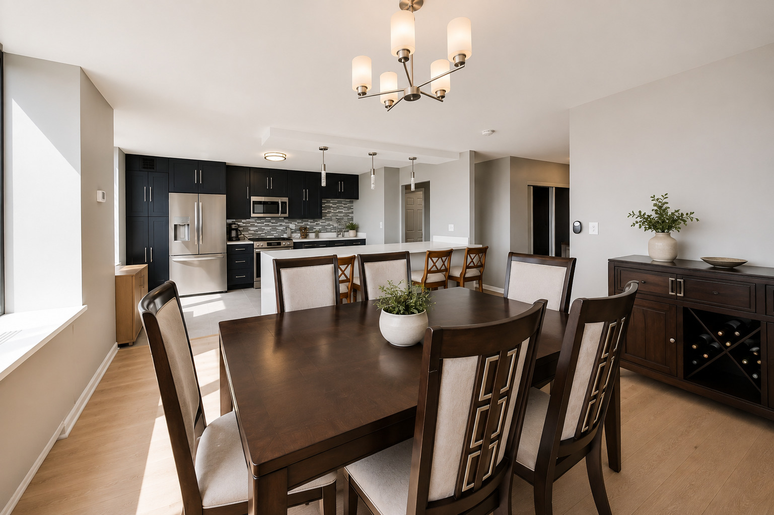 5201 S Cornell Street Unit: 16E