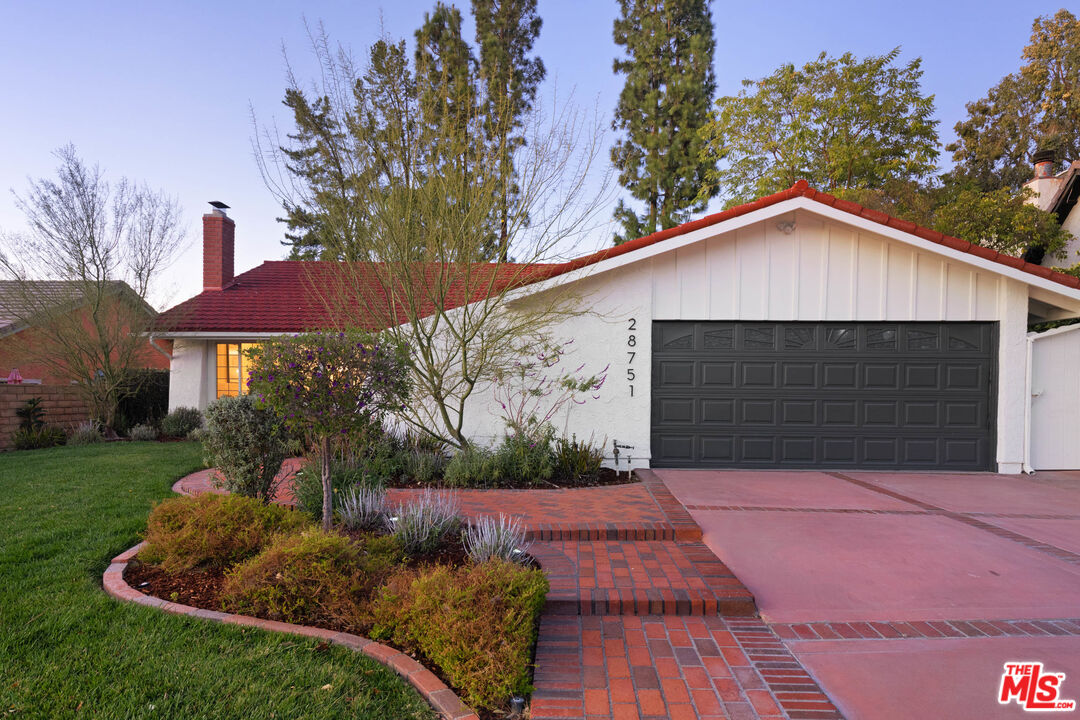 28751 COLINA VISTA ST