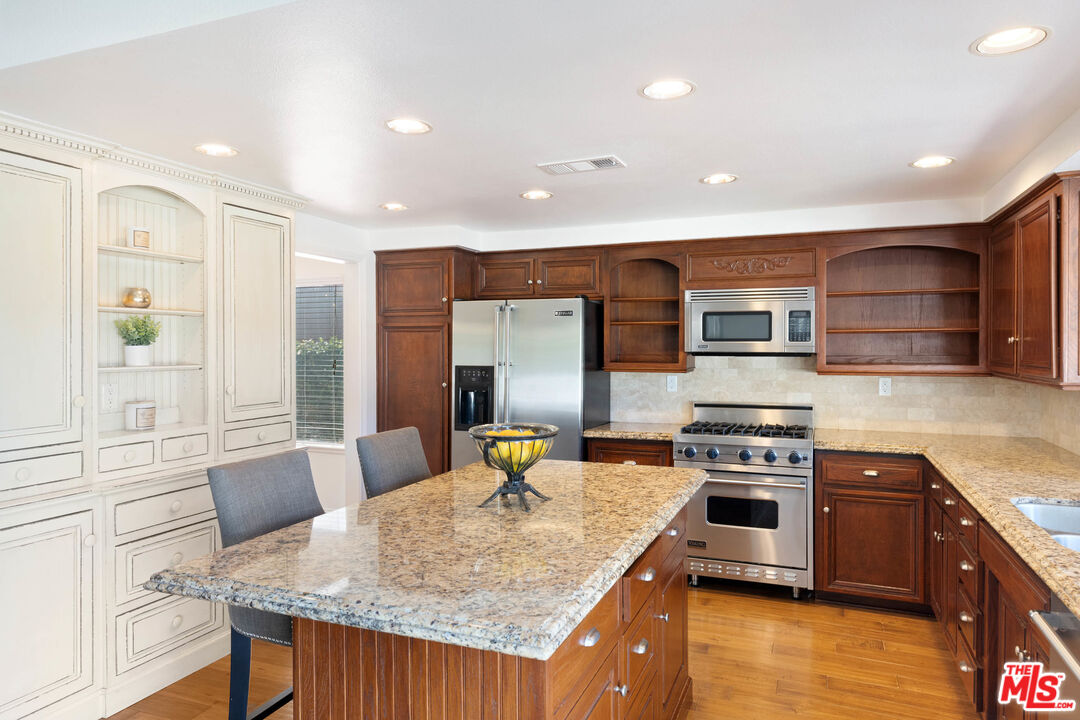 28751 COLINA VISTA ST