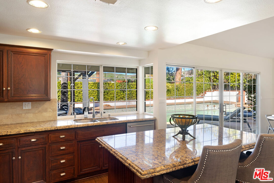 28751 COLINA VISTA ST