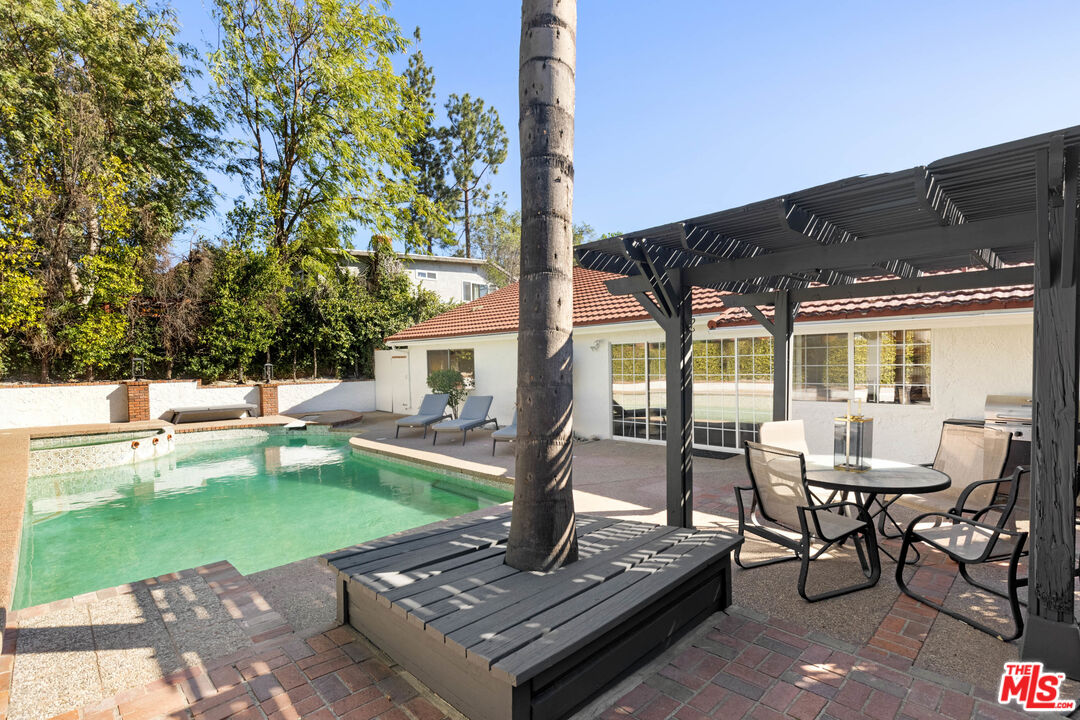 28751 COLINA VISTA ST