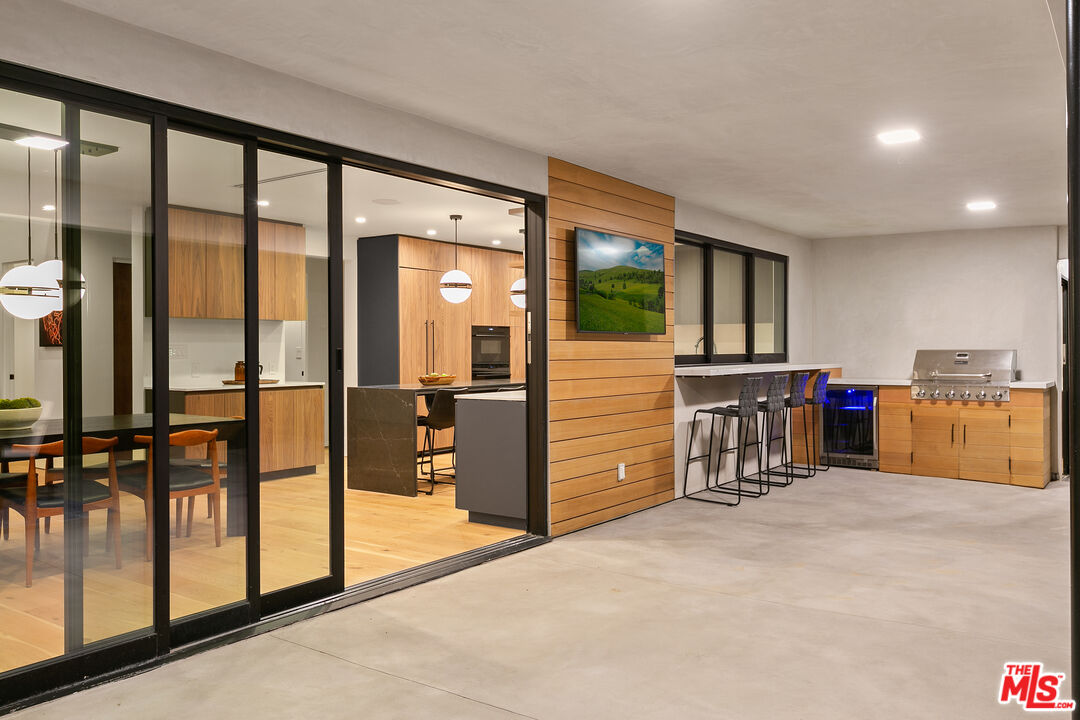 11428 Dona Lola Dr