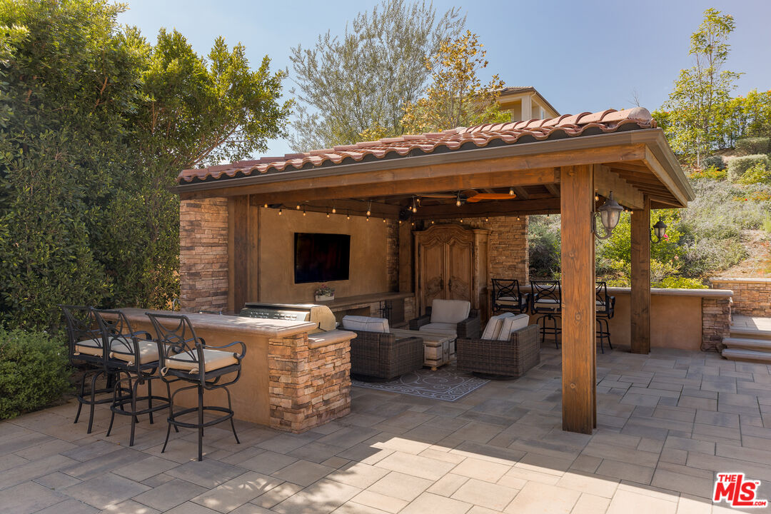7305 Augusta Dr