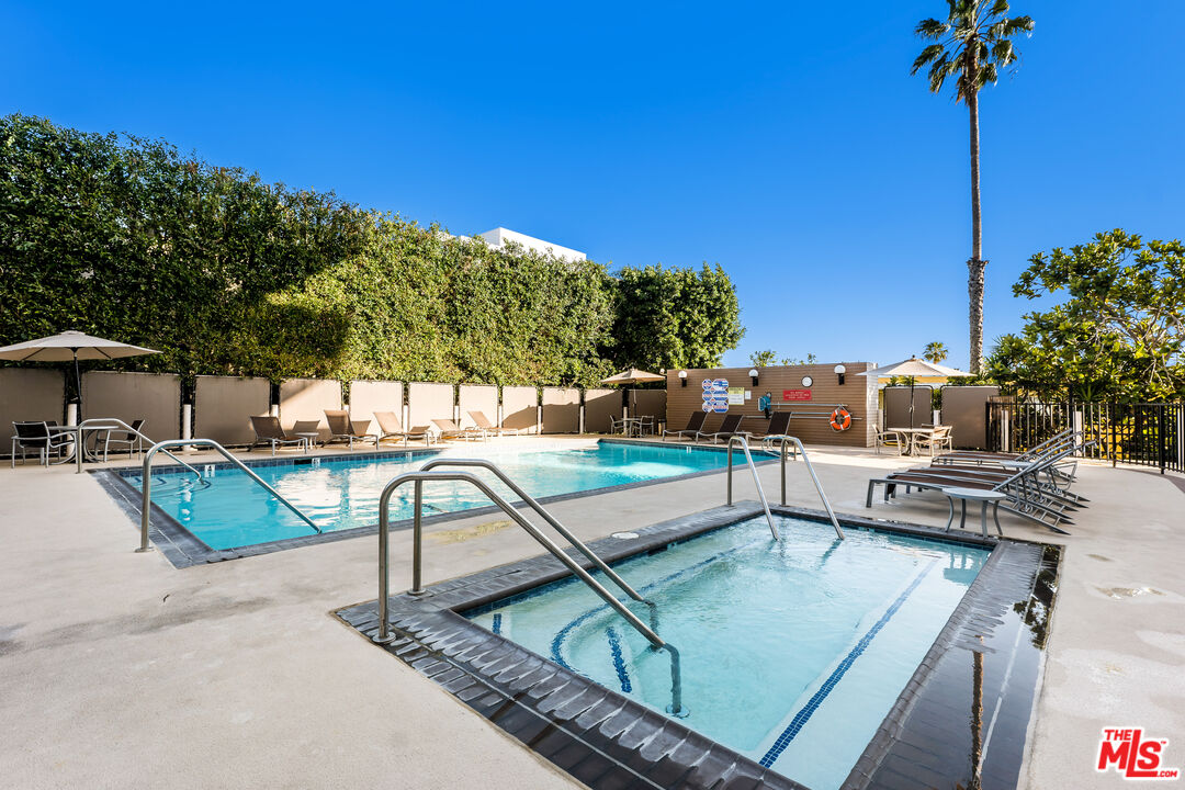 7250 Franklin Ave Unit: 116