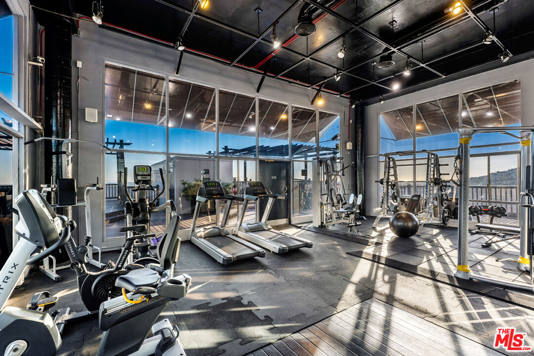 7250 Franklin Ave Unit: 116