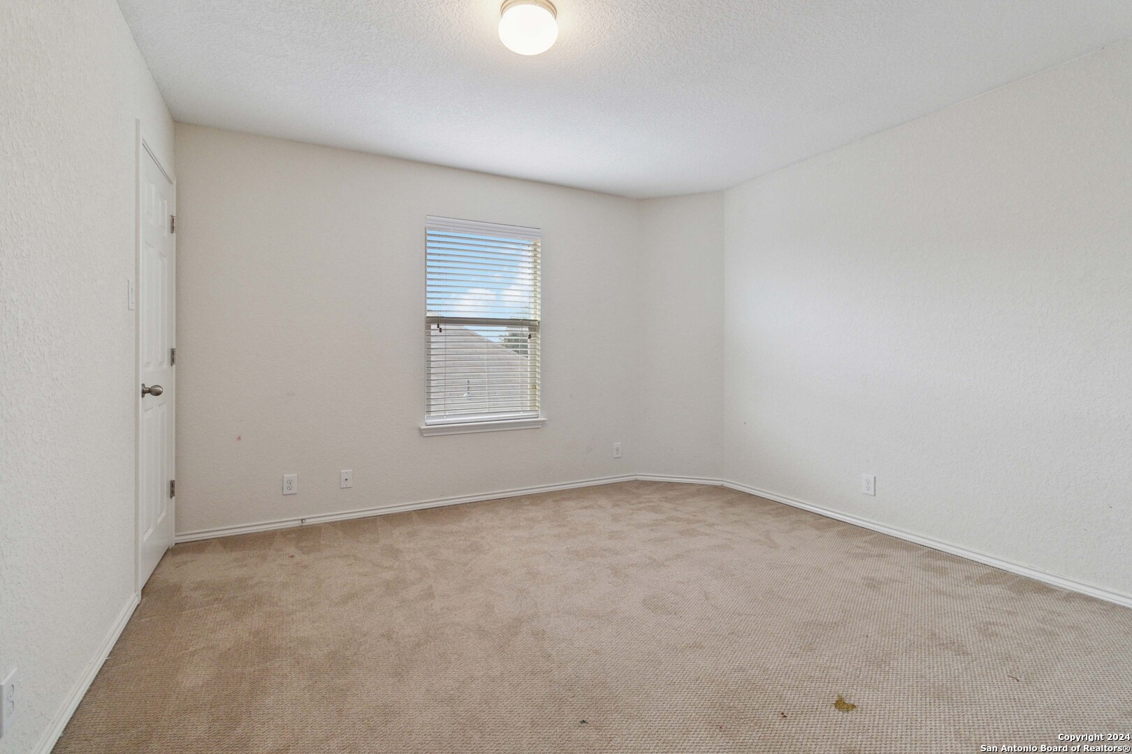 5902 Onyx Way