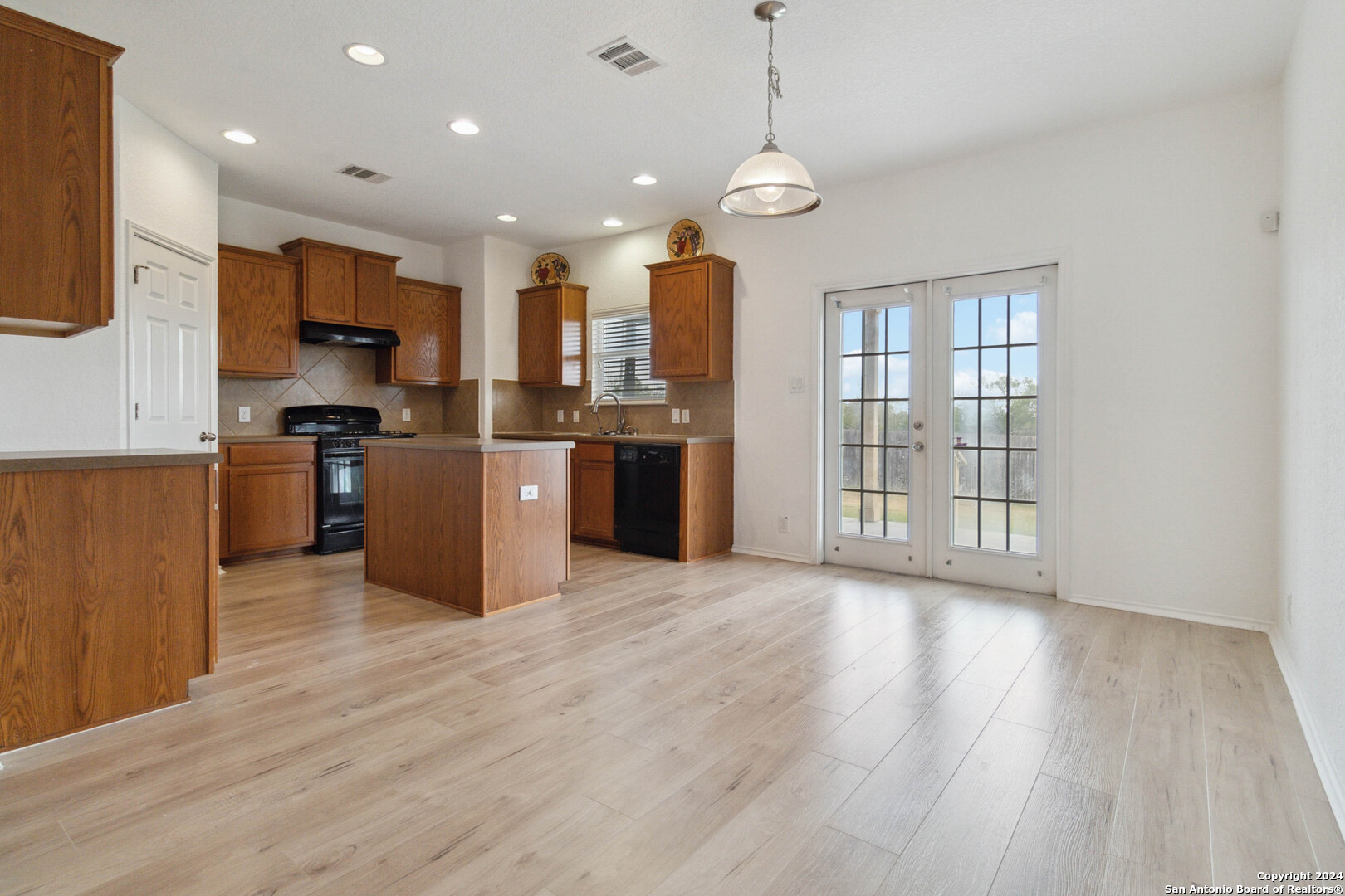 5902 Onyx Way