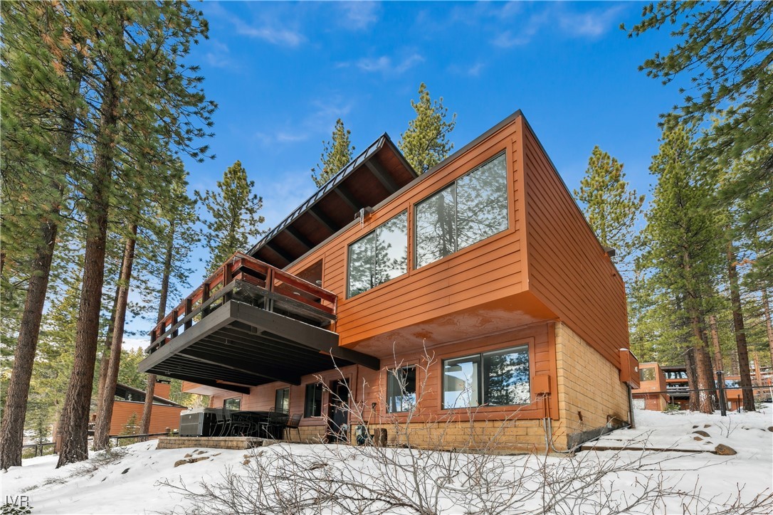 725 Fairview Boulevard 5