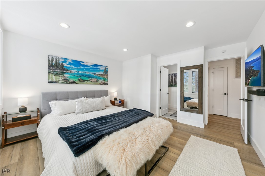 725 Fairview Boulevard 5