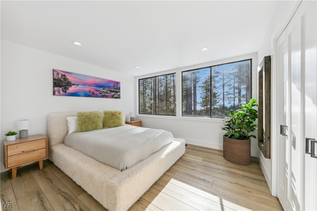 725 Fairview Boulevard 5