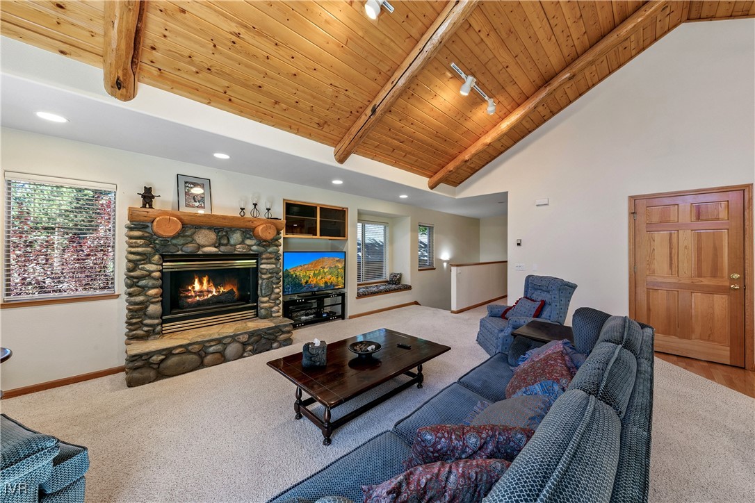 928 Northwood Boulevard 9