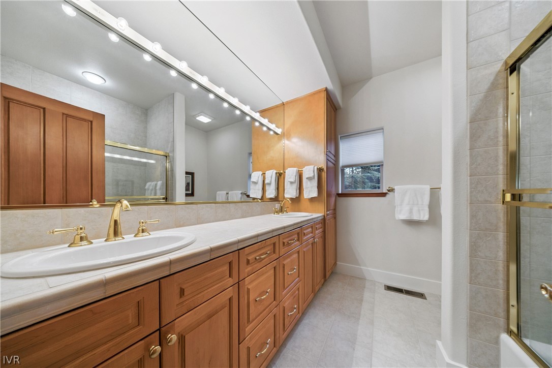 856 Lake Country Drive