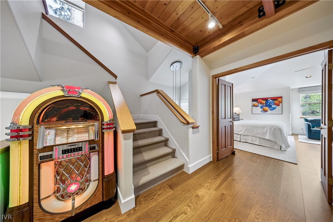 856 Lake Country Drive