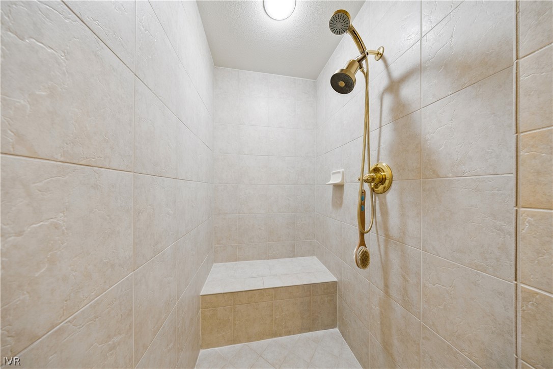 856 Lake Country Drive