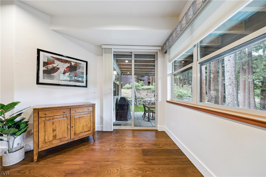 856 Lake Country Drive