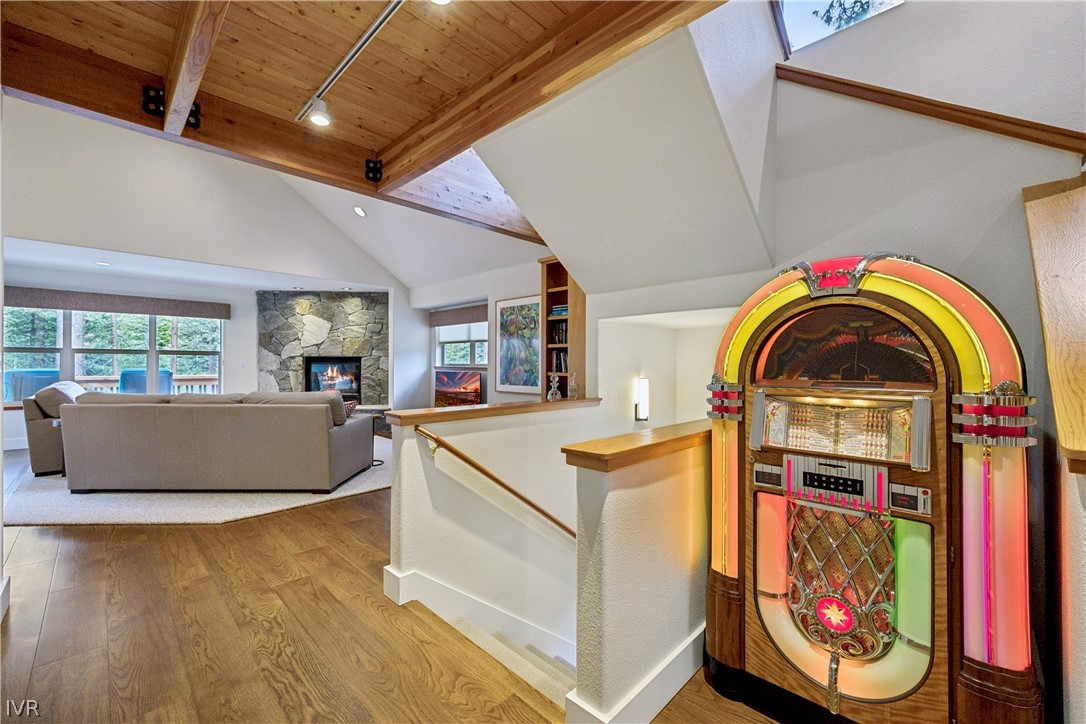 856 Lake Country Drive