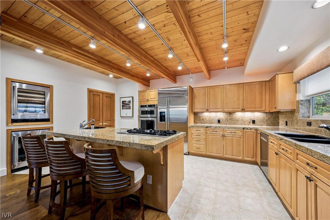 856 Lake Country Drive