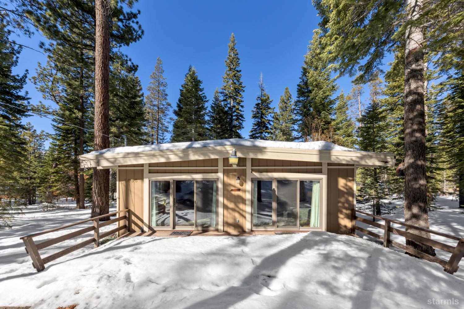 1496 Apple Valley Drive