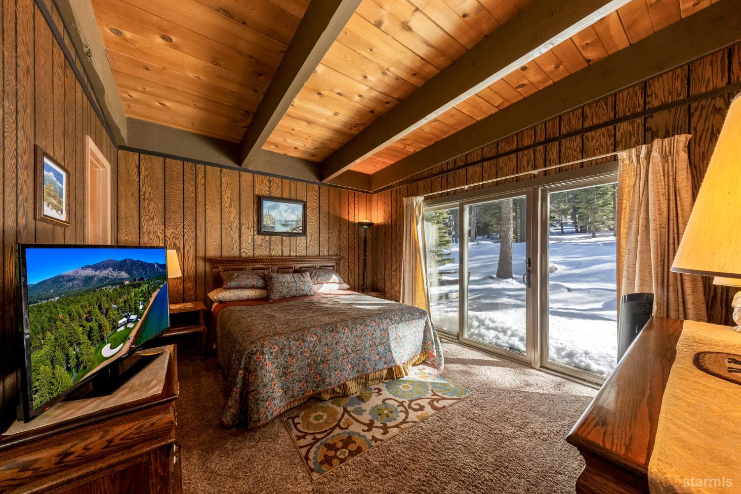 1496 Apple Valley Drive