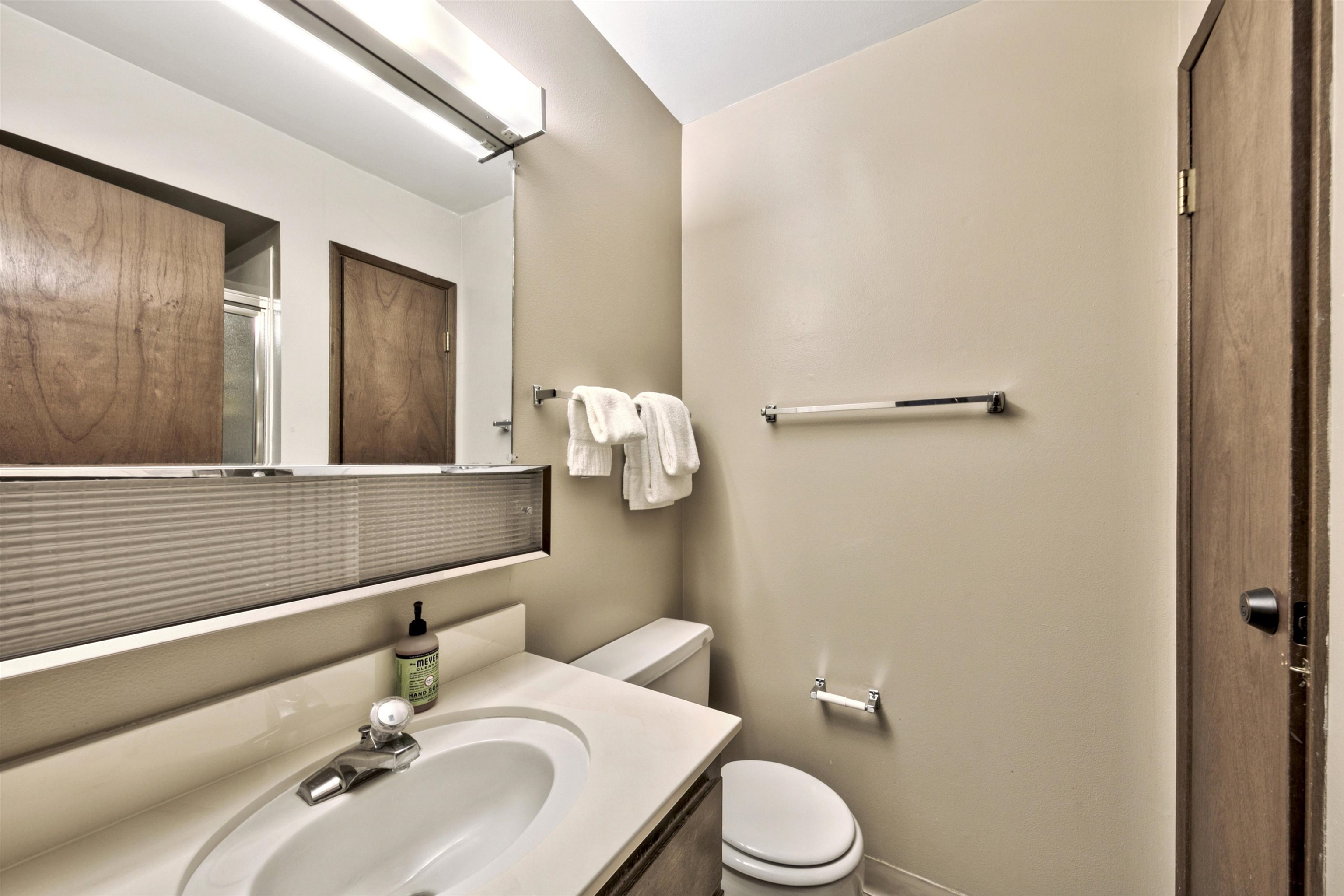 3115 North Lake Boulevard Unit: 38