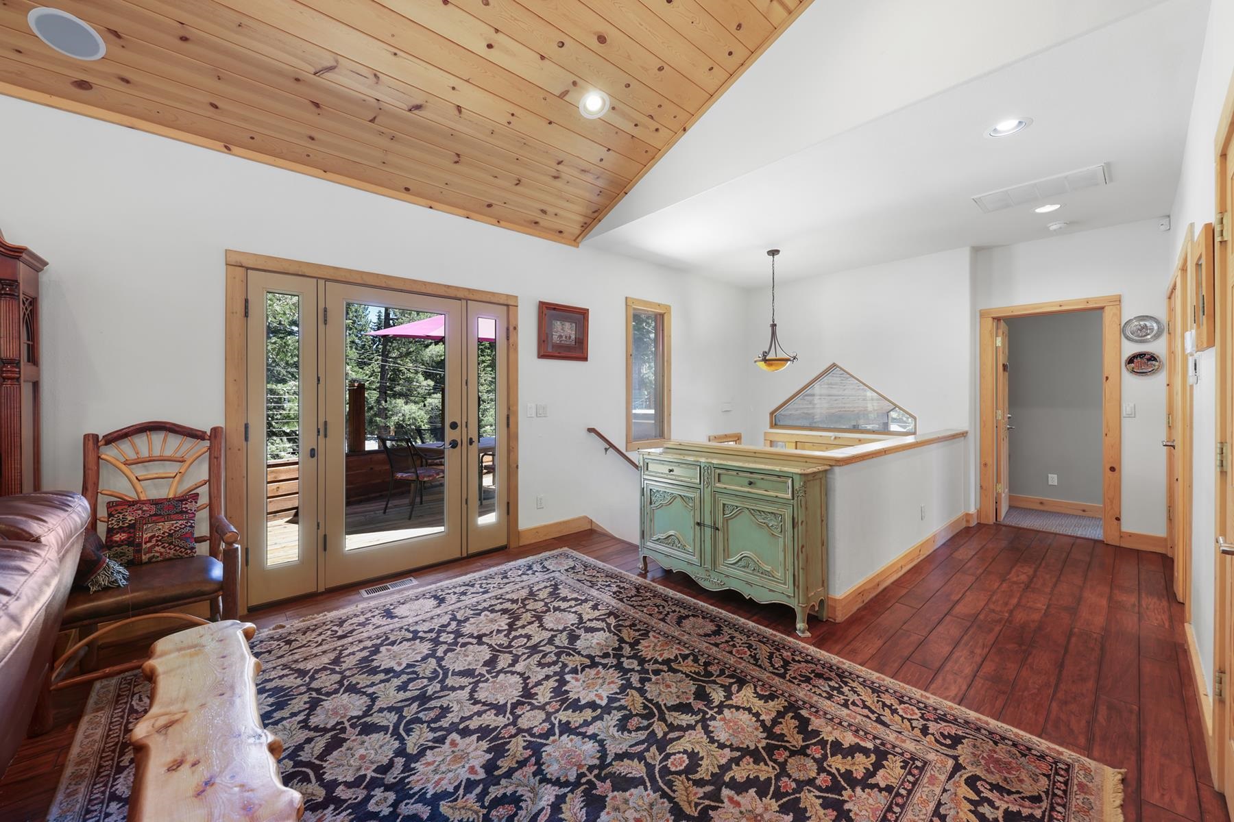 5295 North Lake Boulevard