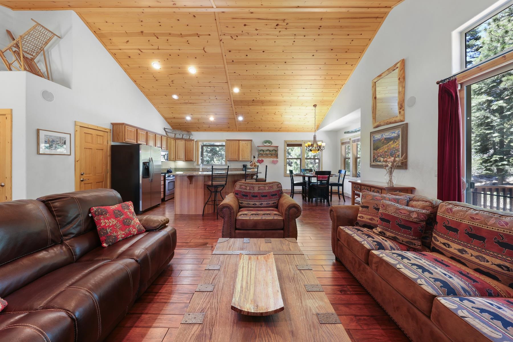 5295 North Lake Boulevard