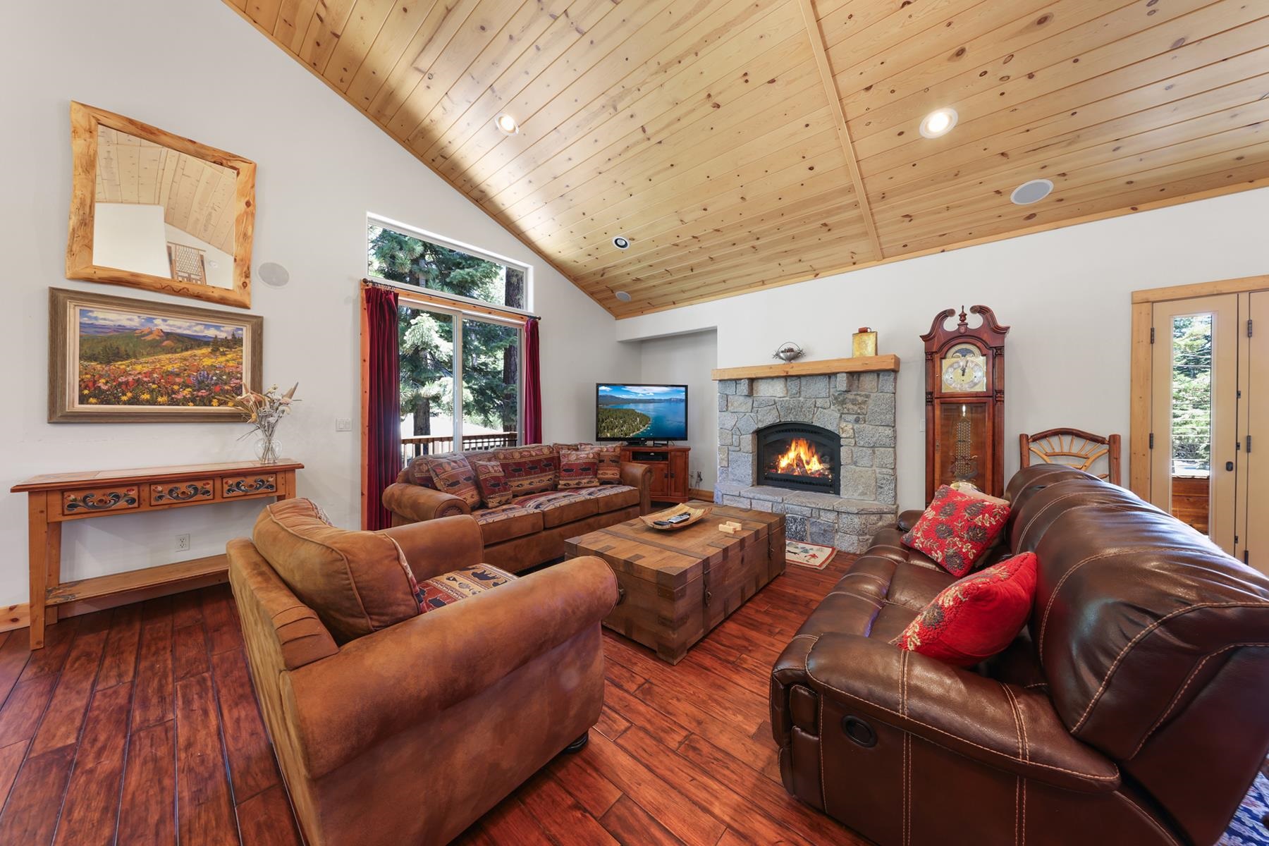 5295 North Lake Boulevard