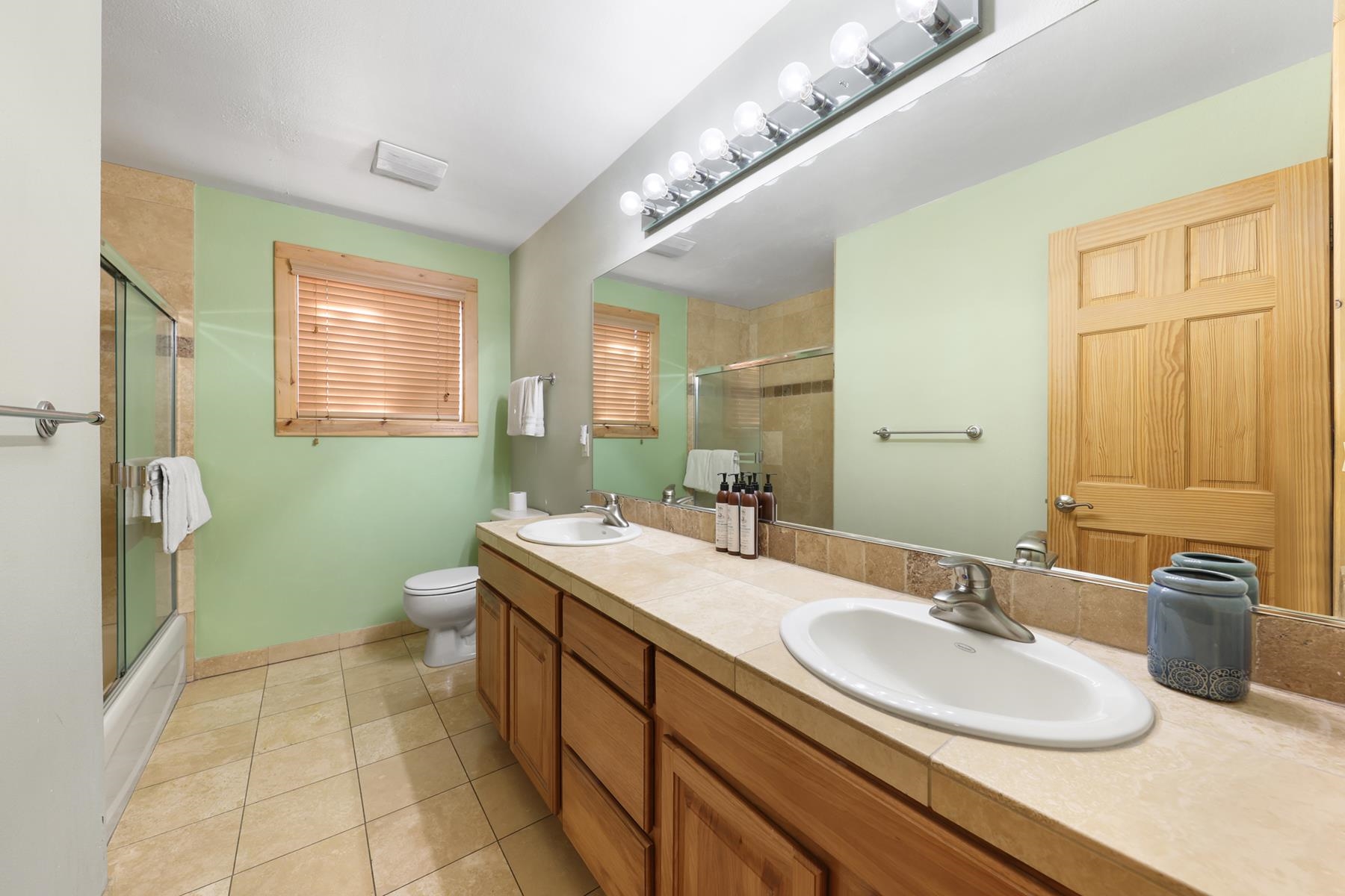 5295 North Lake Boulevard