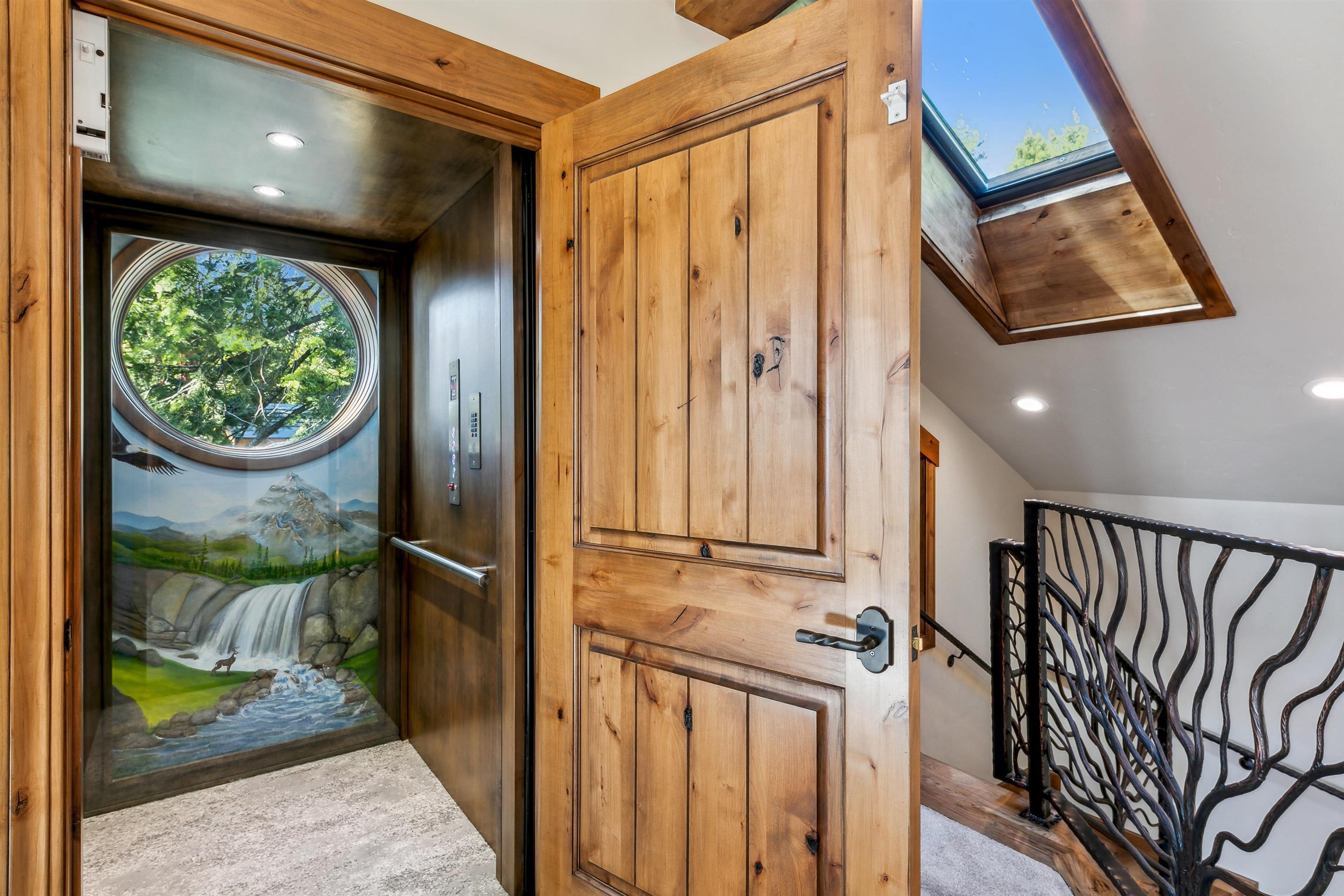 9702 North Lake Boulevard