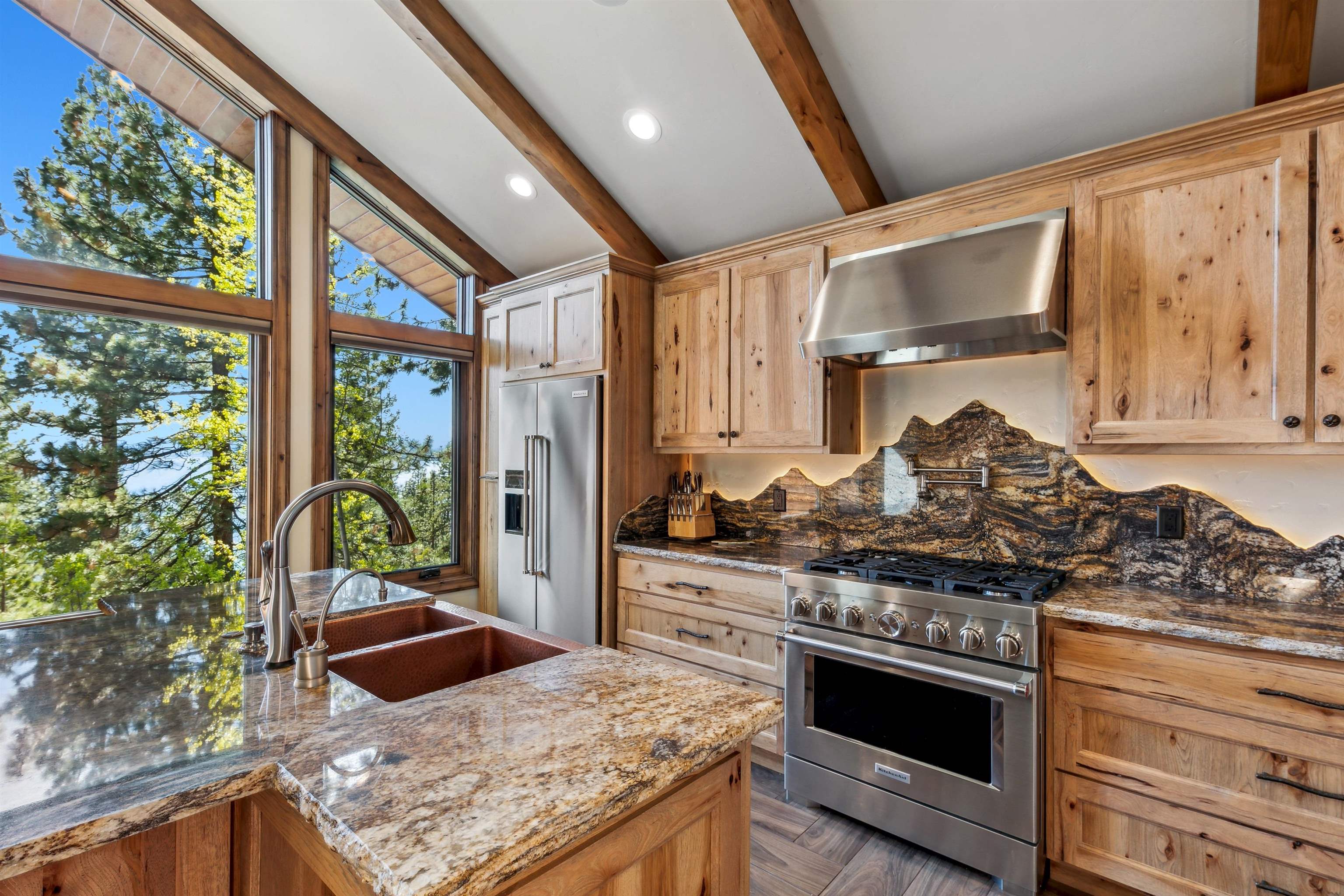 9702 North Lake Boulevard