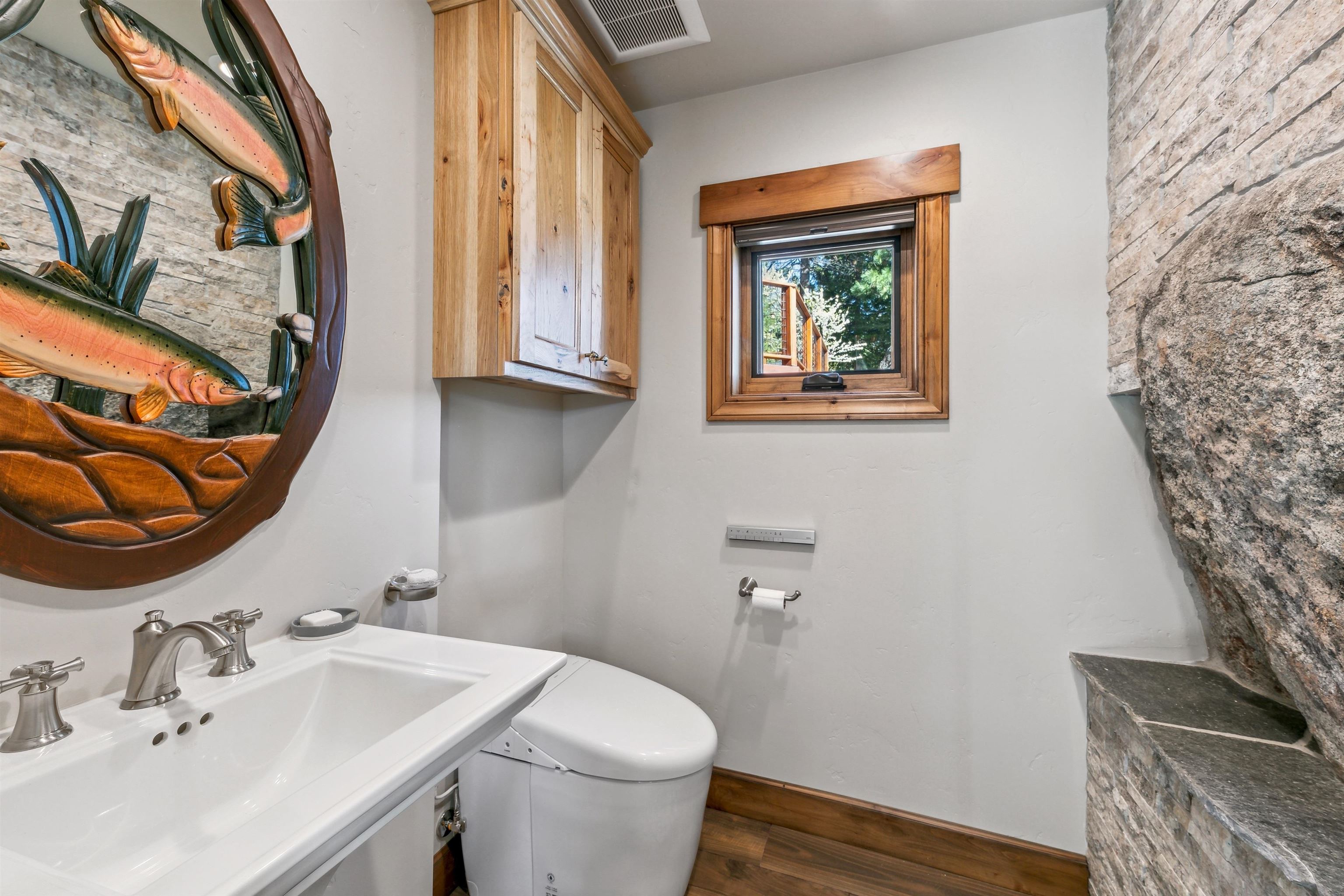 9702 North Lake Boulevard