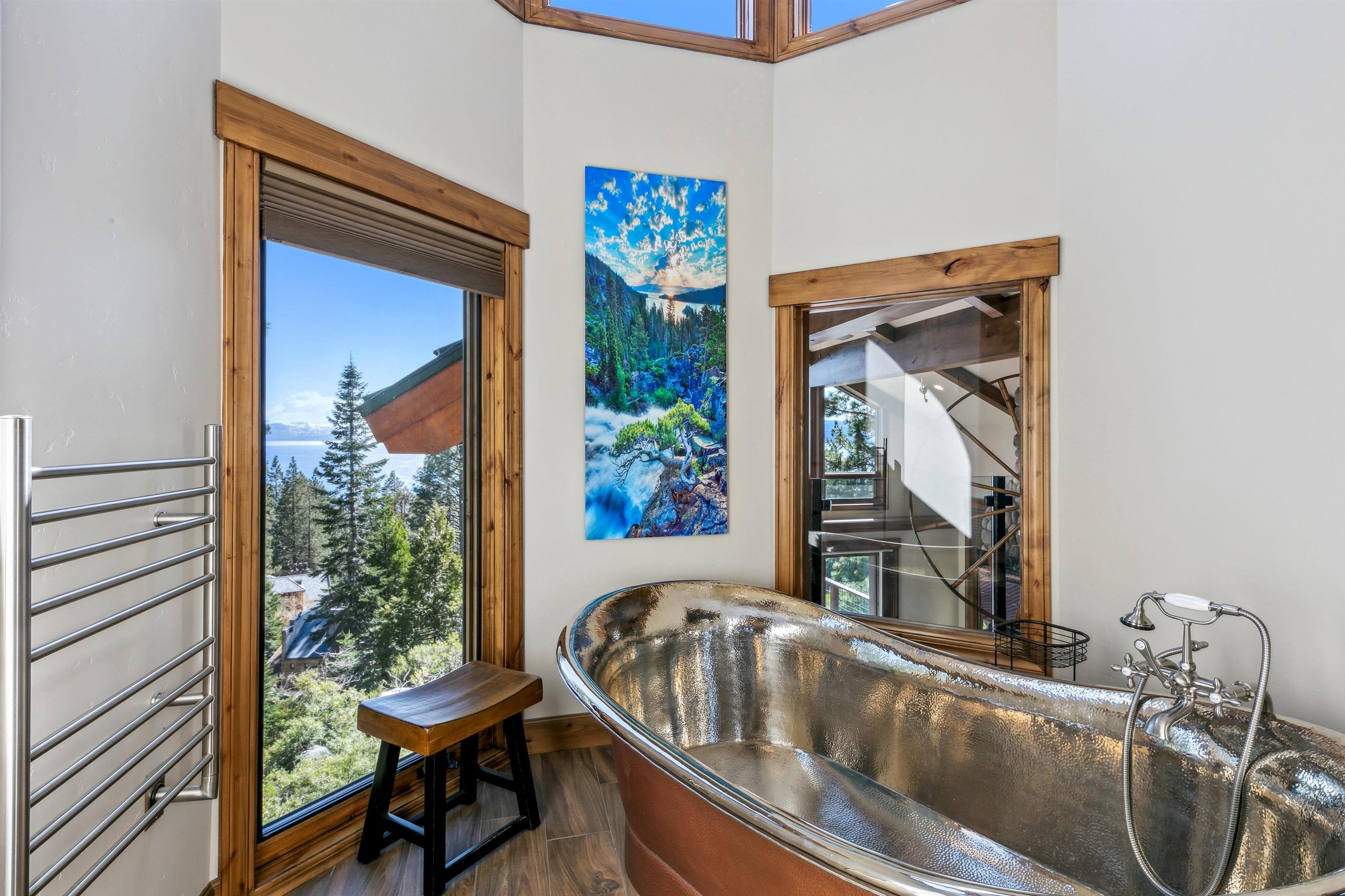 9702 North Lake Boulevard