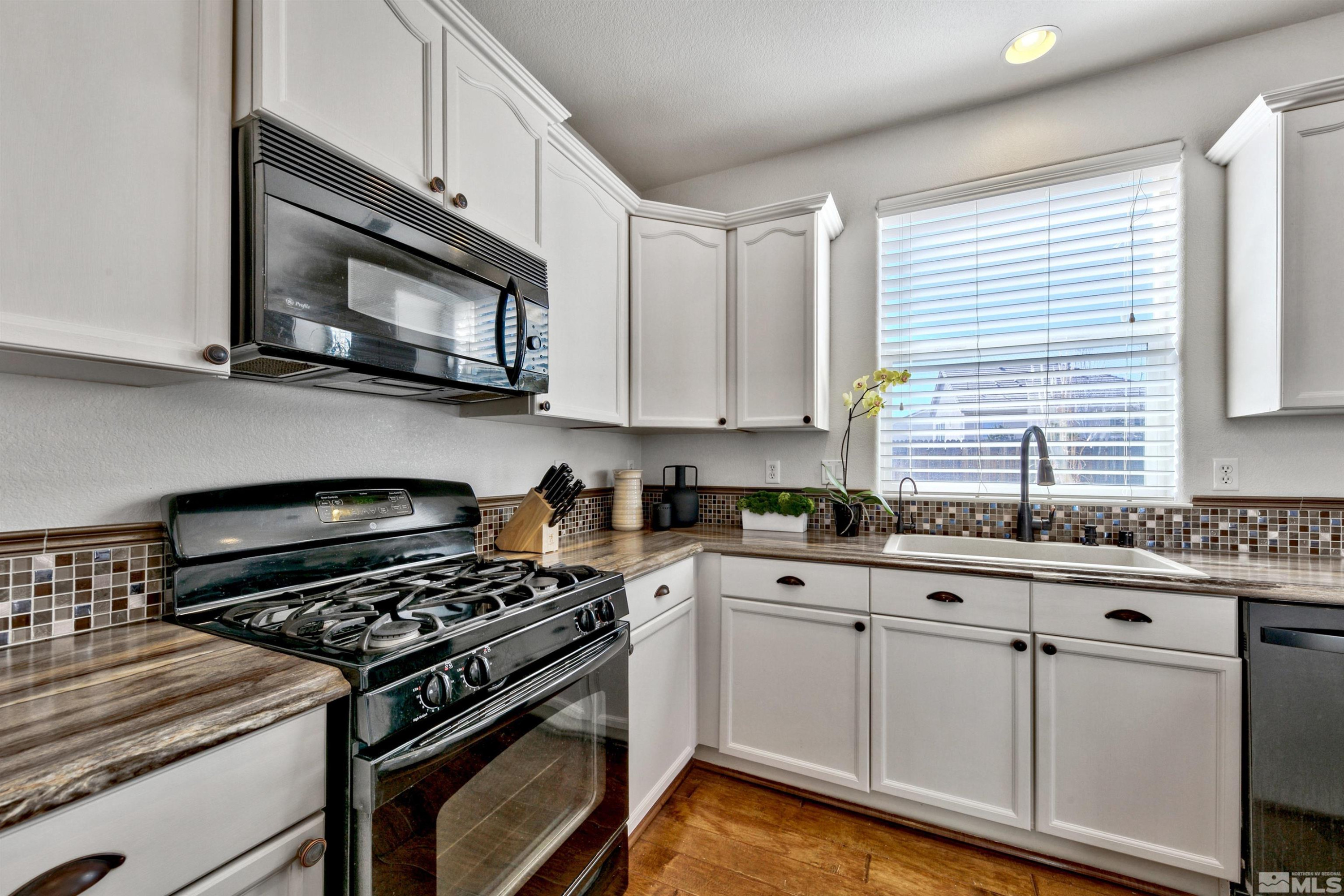 1715 Back Country Court