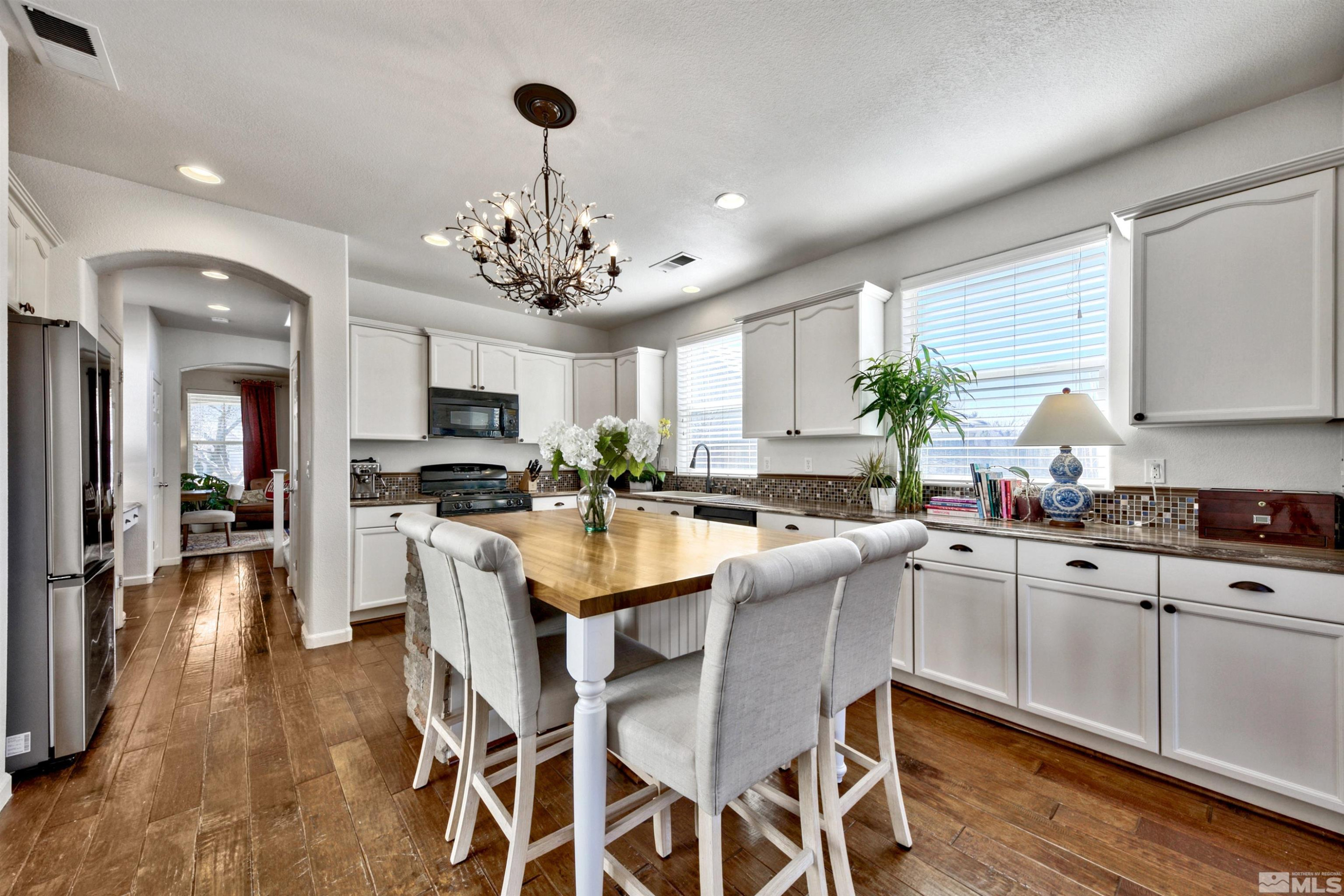 1715 Back Country Court