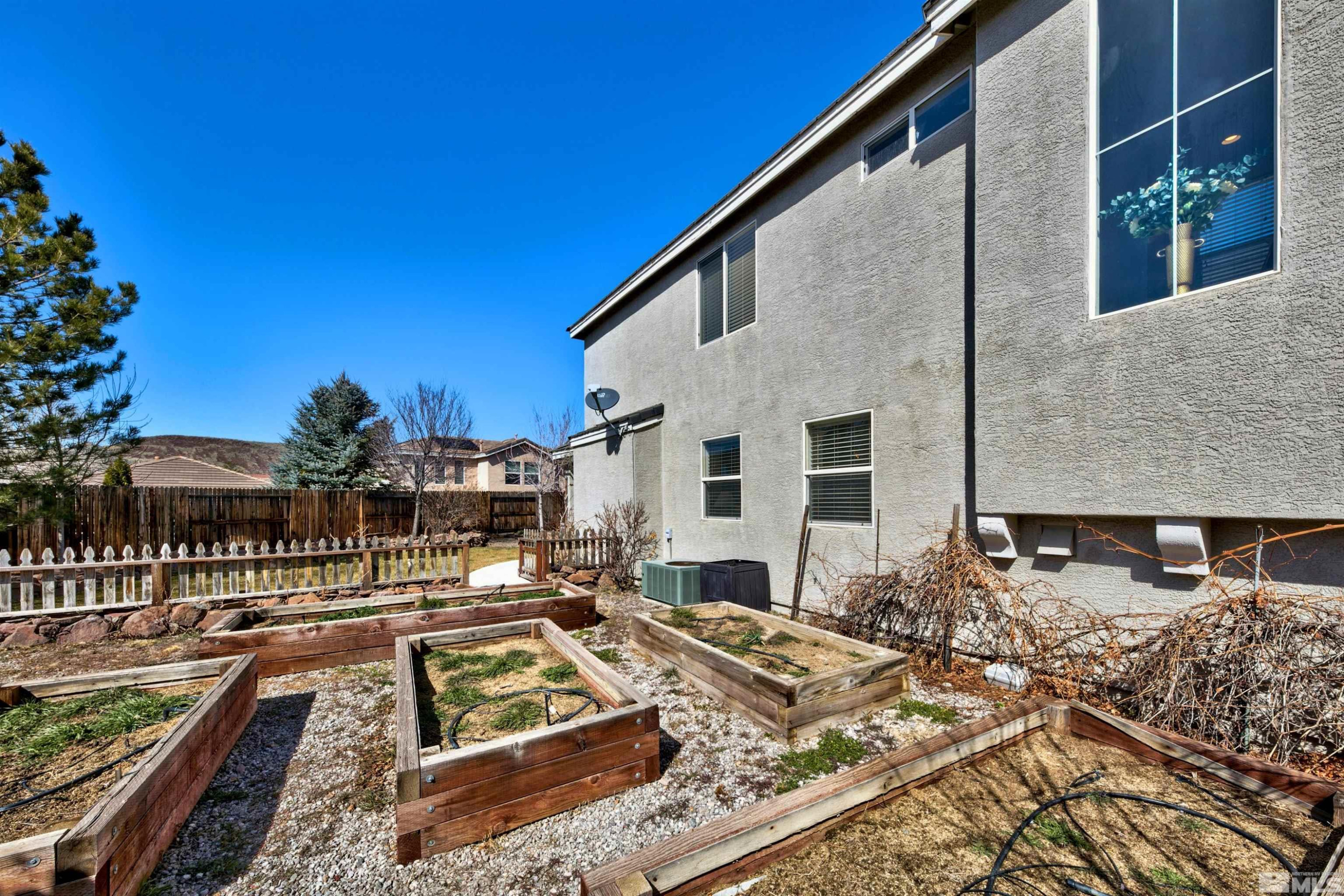 1715 Back Country Court