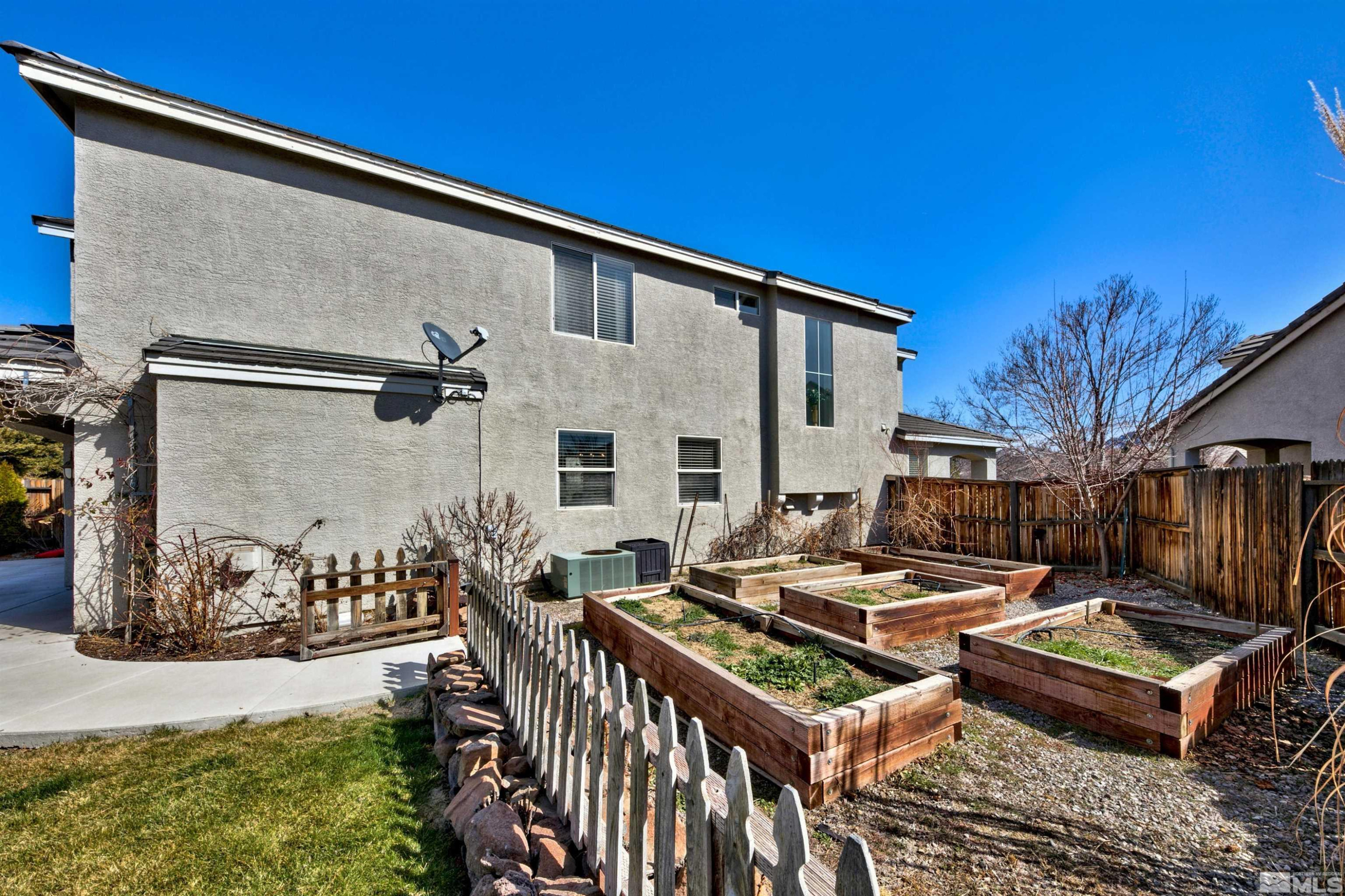 1715 Back Country Court
