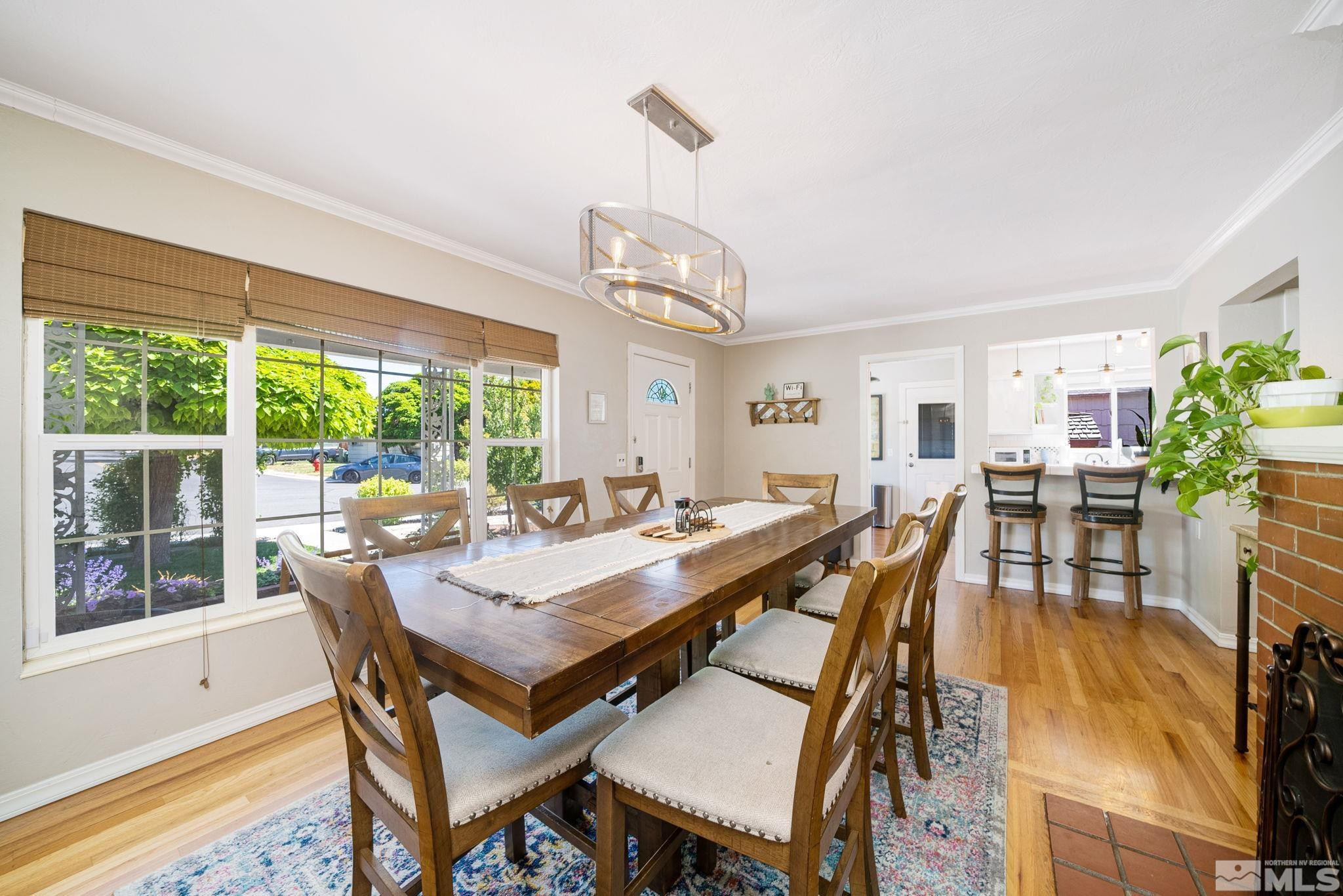 350 Glenmanor Drive