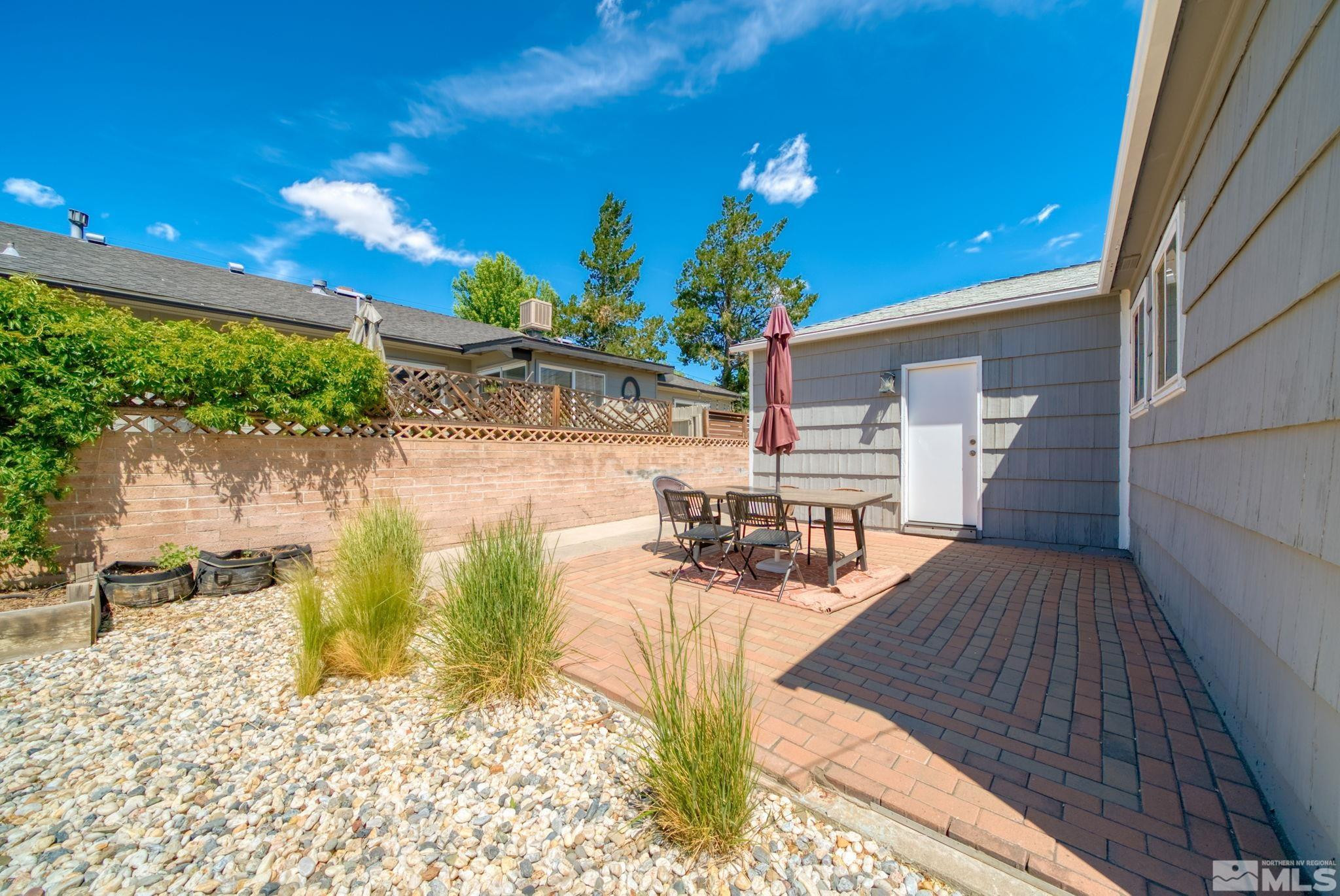 350 Glenmanor Drive