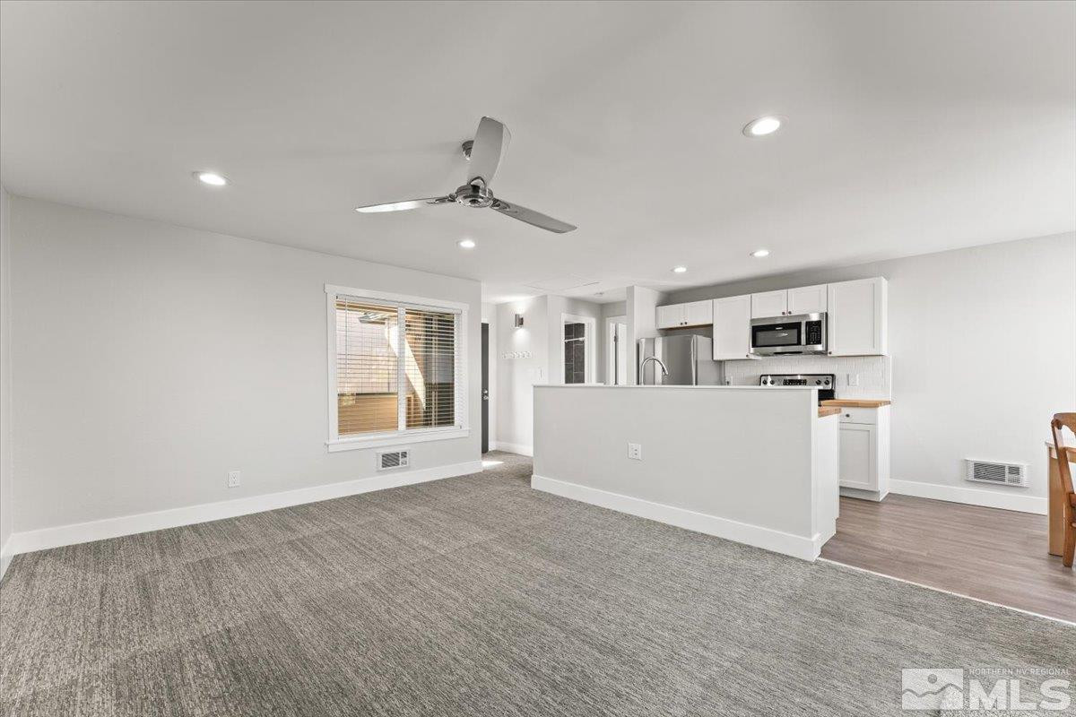 3921 Clear Acre Lane, 174